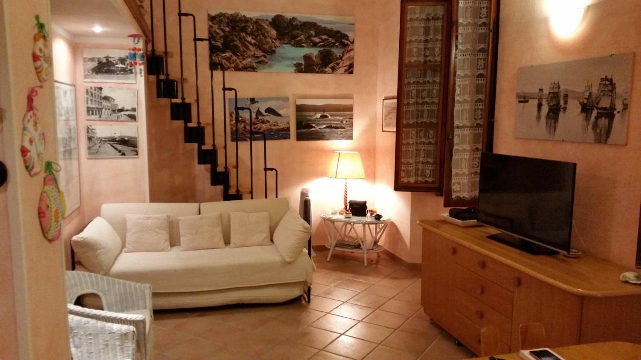 Villa Casa Vacanze Della Maddalena La Maddalena  Exterior foto